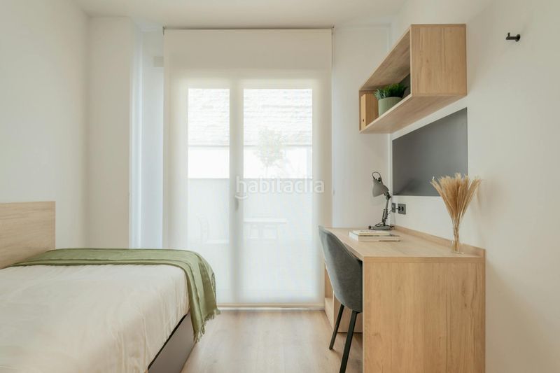 Foto 158125f4-e110-46c5-8e04-3ba49e23d0fd. Affitto edificio in Tres Olivos-Valverde Madrid