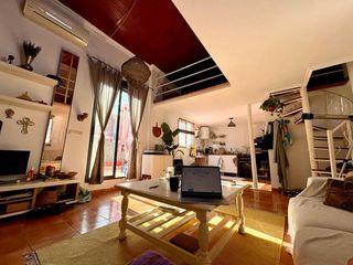 Rent Flat  N/a. Carrer pedro aleixandre, valencia