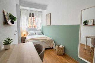 Rent Flat  N/a. Calle de juan duque, madrid