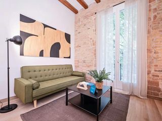 Miete Etagenwohnung  N/a. Carrer de villarroel, barcelona