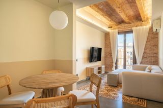 Location Appartement  N/a. Carrer daribau, barcelona
