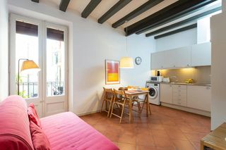 Rent Flat  N/a. La rambla, barcelona