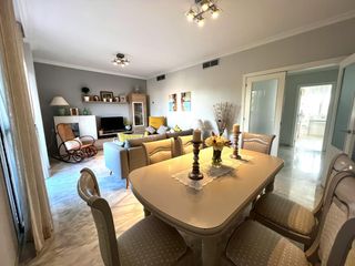 Rent Flat  N/a. Plaza amoríos, sevilla