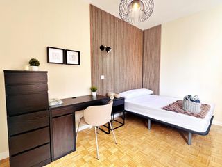 Location Appartement  N/a. Calle de valdevarnes, madrid