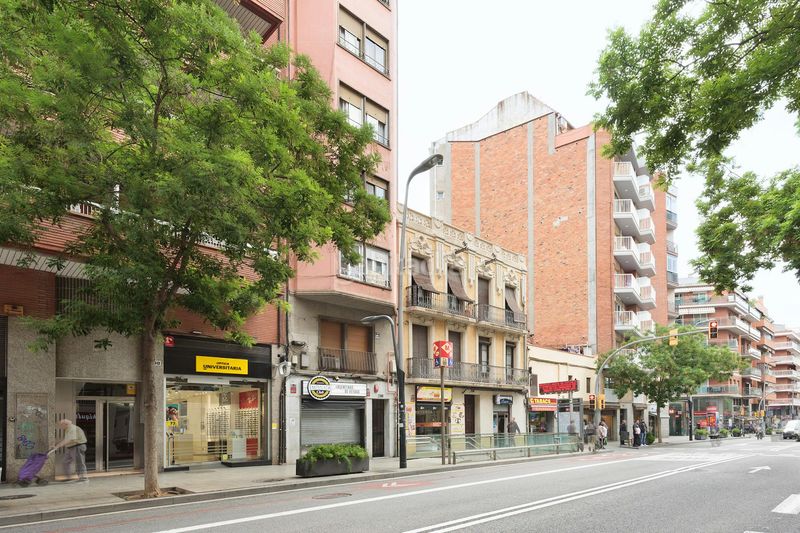 Foto 46ea3bd4-4fd8-453f-80c8-652ec3d30e20. Lloguer pis amb calefacció a Sants-Badal Barcelona