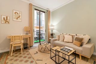 Miete Etagenwohnung  N/a. Carrer de les heures, barcelona