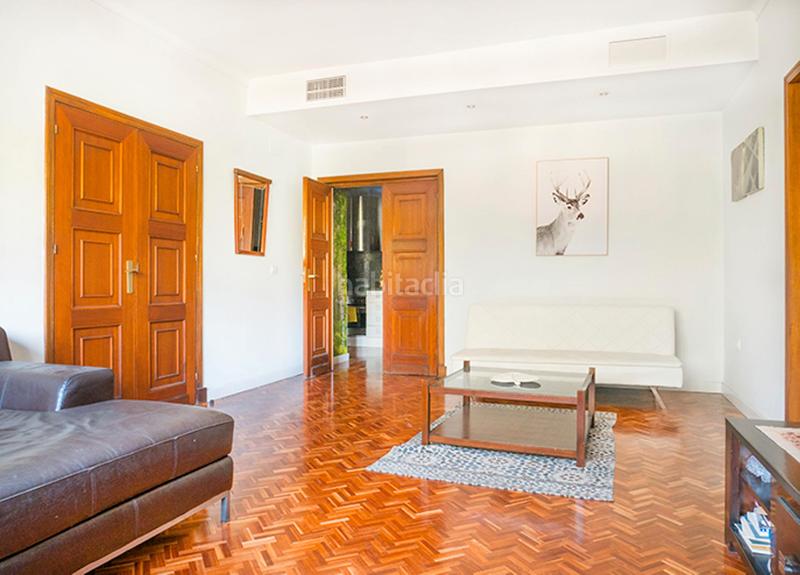 Foto 9ae6de2a-5bd0-4fbd-8f1d-d8280fa9b9e3. Rent flat with heating in Los Remedios Sevilla