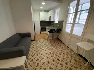 Miete Etagenwohnung  N/a. Carrer de ciudad real, barcelona