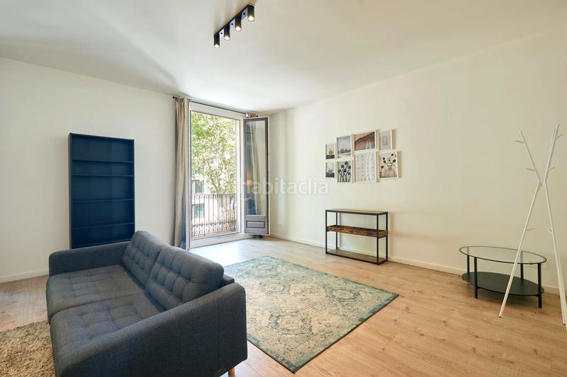 Foto 9d79bd53-c2a2-4b40-89d4-a77bac2a7ac3. Alquiler piso carrer la rambla, en Gòtic Barcelona