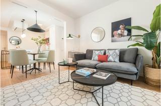 Rent Flat  N/a. Carrer de bordeus, barcelona