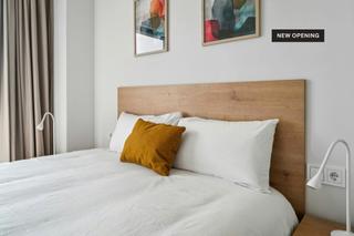Miete Etagenwohnung  N/a. Calle de josé antonio rebolledo y palma, madrid