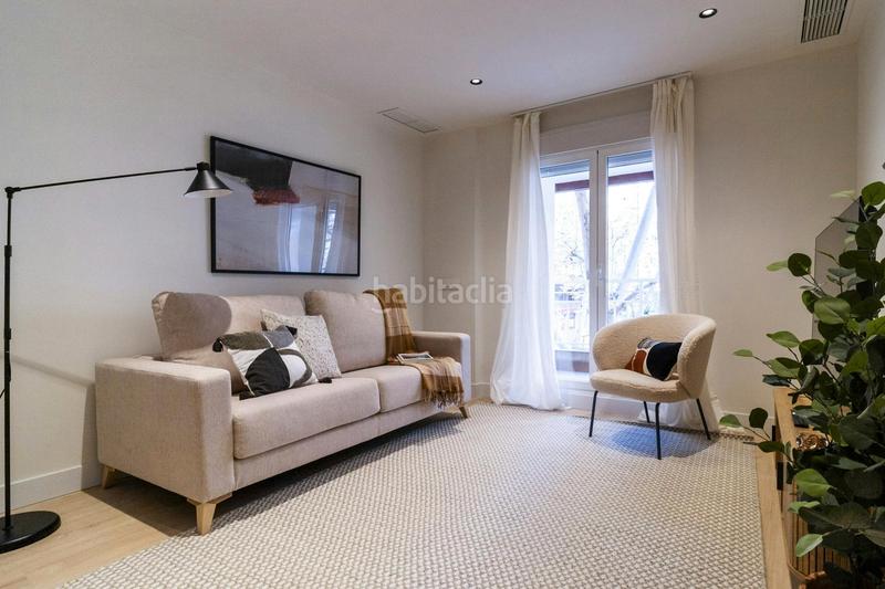 Foto b71ec628-c96a-4f8f-aa3f-a271123a7065. Miete etagenwohnung in Nueva España Madrid