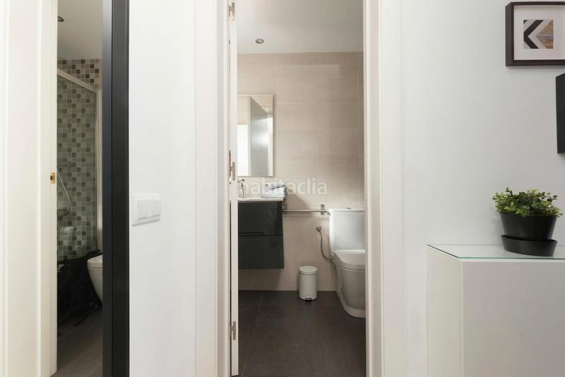 Foto 9333f90a-24a0-421e-a2e3-34b735812f90. Rent flat with heating in Raval Barcelona