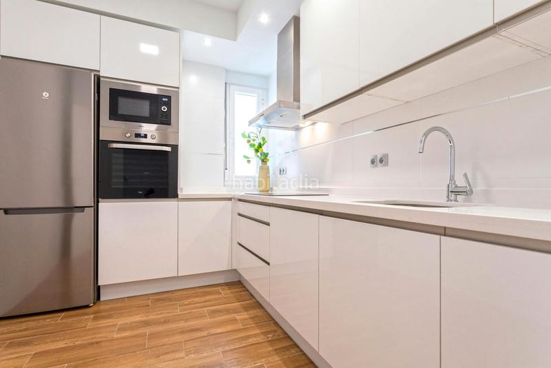 Foto 9b735798-2b09-4dab-9d1d-3a630268a83f. Rent flat with heating in La Calzada - La Florida Sevilla