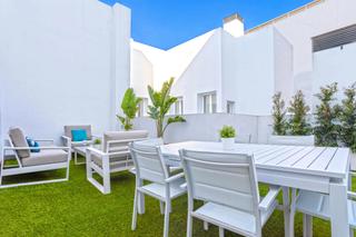Location Appartement  N/a. Calle recaredo, sevilla