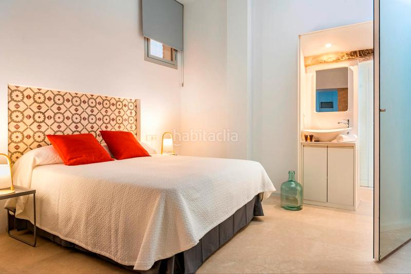Foto a81c8947-a97d-48f7-90b9-f31ca01a554e. Alquiler piso calle santa teresa, en Alfalfa - Santa Cruz Sevilla