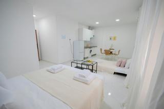 Rent Flat  N/a. Calle de maría luisa, madrid