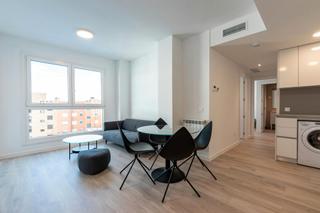Rent Flat  N/a. Calle iberia, madrid