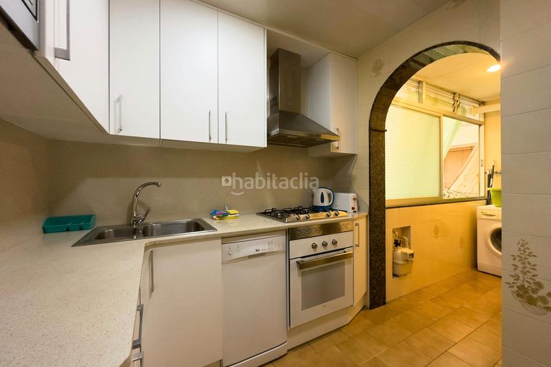 Foto b336eaf3-65a2-40bb-ac75-3f8c185cde21. Miete etagenwohnung mit heizung in Turó de la Peira Barcelona