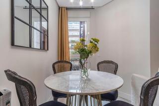Location Appartement  N/a. Calle de alberto aguilera, madrid