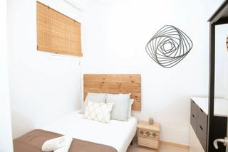 Miete Etagenwohnung  N/a. Rambla del raval, barcelona