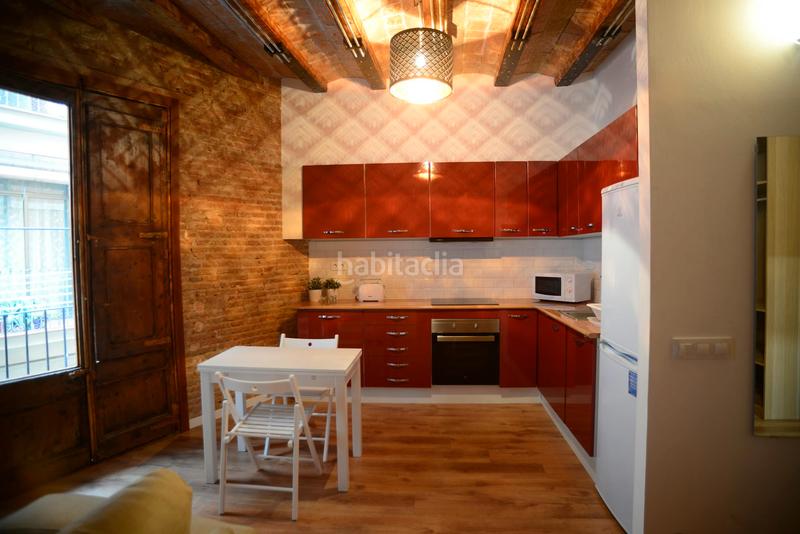 Foto bf7de8ea-2b72-418a-8511-37160f0b6ff3. Affitto appartamento con riscaldamento in Raval Barcelona