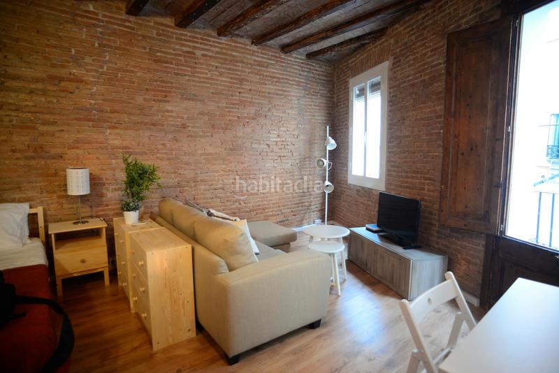 Foto 3c3efbfc-464d-412a-bac0-ce3a98154b02. Alquiler piso carrer de ferlandina, en Raval Barcelona