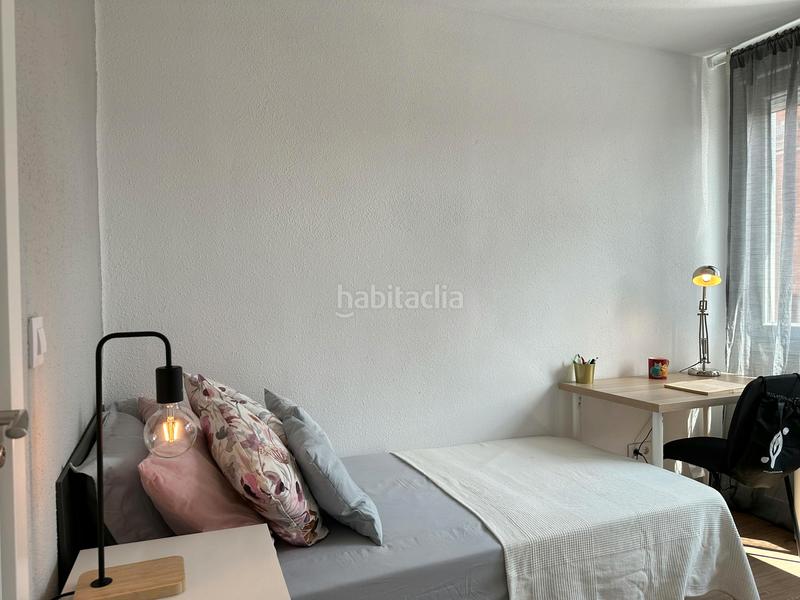 Foto 34000818-89ad-4322-811f-4f2c6b624174. Miete etagenwohnung mit heizung in Numancia Madrid