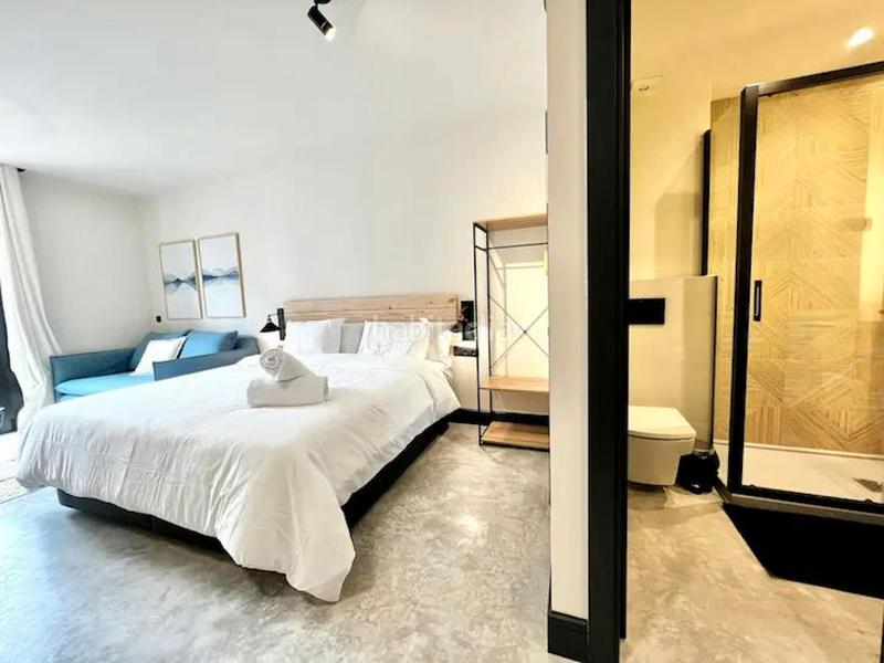 Foto 1bc92b00-c1c2-48c3-90f1-e89fec75c3f0. Rent flat with heating in Almendrales Madrid