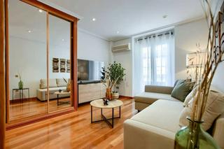 Location Appartement  N/a. Plaza de las comendadoras, madrid
