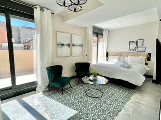 Miete Etagenwohnung  N/a. Calle felipe díaz, madrid