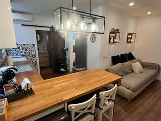 Rent Flat  N/a. Calle del mesón de paredes, madrid