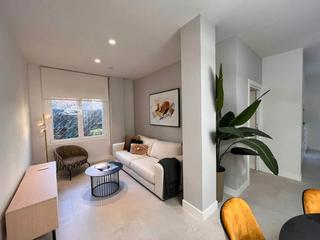 Miete Etagenwohnung  N/a. Calle del pinar del rey, madrid