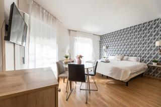 Location Appartement  N/a. Calle de leganitos, madrid