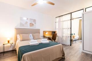 Rent Flat  N/a. Calle del trench, valencia