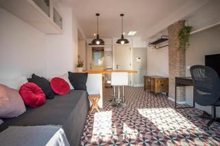 Rent Flat  N/a. Carrer del portal nou, barcelona