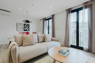 Location Appartement  N/a. Carrer de la diputació, barcelona