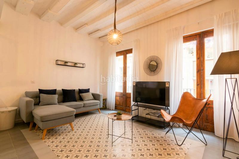 Foto 8a76441b-aed8-4afc-a0cc-42916d5c7ba6. Affitto appartamento con riscaldamento in Raval Barcelona