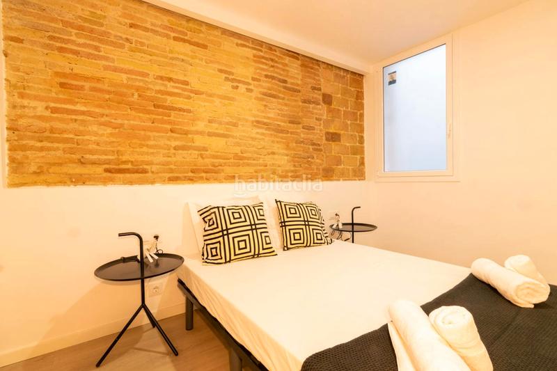 Foto 6aee5c1a-8617-4ed6-a130-6f9652d8f671. Miete etagenwohnung mit heizung in Raval Barcelona
