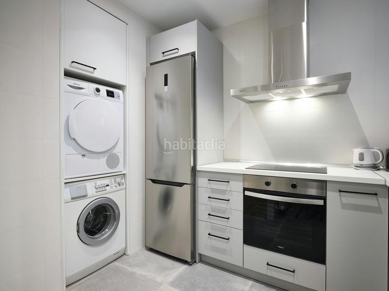 Foto c9325f18-1913-4adb-bf45-81d6643dc363. Rent flat with heating in Vallehermoso Madrid