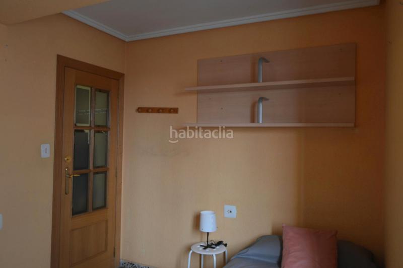 Foto 64e3ce90-93a6-4371-b2e8-3a924f960817. Alquiler piso carrer sants just i pastor, en Aiora Valencia