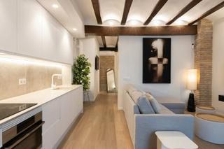 Rent Flat  N/a. Carrer de na jordana, valencia