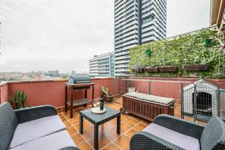 Location Appartement  N/a. Calle de reyes aizquíbel, madrid
