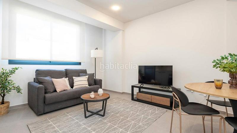 Foto 714384f6-771a-44a8-9873-543ea9ecd843. Alquiler piso calle goya, en Nou Moles Valencia