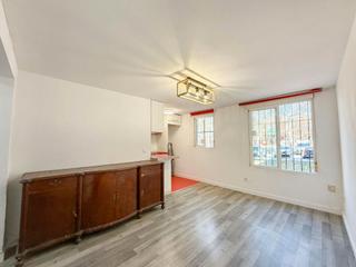 Rent Flat  N/a. Calle de arrozal, madrid
