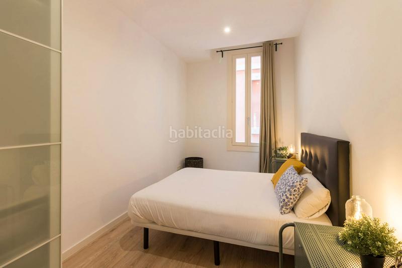 Foto d91c1541-bae2-42bf-8174-e2bce9b73c70. Alquiler piso carrer la rambla, en Gòtic Barcelona