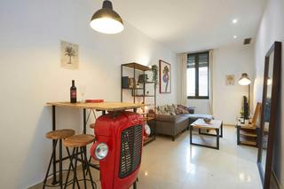 Rent Flat  N/a. Ronda sant martí, barcelona