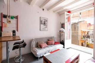 Miete Etagenwohnung  N/a. Carrer de sant antoni abat, barcelona