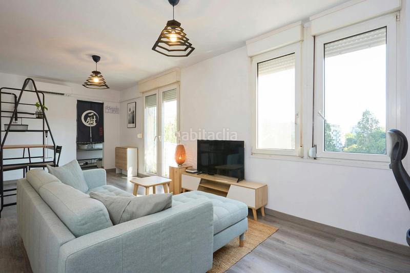 Foto 90bcfe33-3de6-4234-bf40-85a9f92eadd6. Alquiler piso carrer de tessàlia, en Besòs - Maresme Barcelona