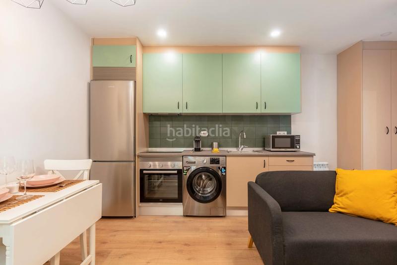 Foto 8cb4e280-6fad-48d1-9636-1a3ba51f8005. Alquiler piso calle sombrerete, en Embajadores-Lavapiés Madrid